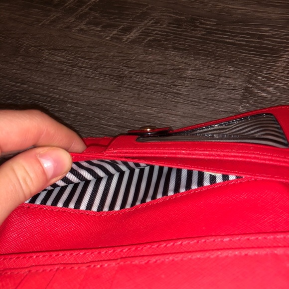 Kate Spade Raspberry Wallet - Picture 5 of 5